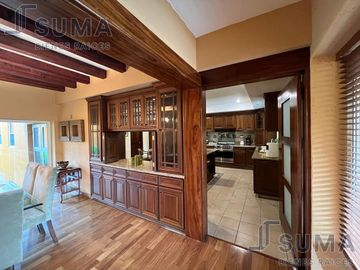 Casa en Venta en Col. Águila, Tampico Tamaulipas.