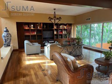 Casa en Venta en Col. Águila, Tampico Tamaulipas.