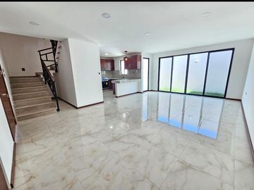 Casa en  venta con 3 recamaras en Cholula Puebla