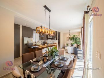 Casa en Venta de Lujo  Arriba de Leones con  terreno excedente