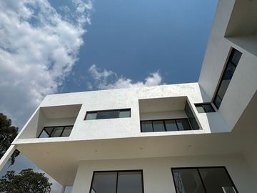 CASA ESTILO MINIMALISTA EN VENTA FINCAS DE SAYAVEDRA