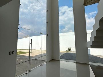 CASA ESTILO MINIMALISTA EN VENTA FINCAS DE SAYAVEDRA