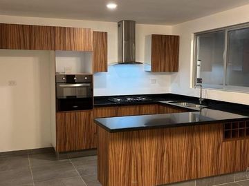 Casa en  venta de 3 recamaras en Cholula San Bernardino Tlaxcalancingo.