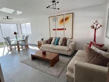 Casa en  venta de 3 recamaras en Cholula San Bernardino Tlaxcalancingo.