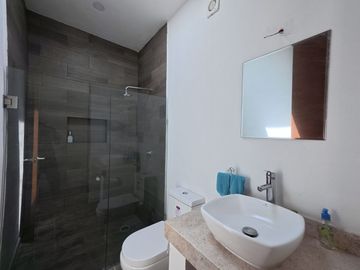 CASA VENTA MÉRIDA, UNA PLANTA, EQUIPADA, ALBERCA, 3 RECÁMARAS, HORIZONTE DZITYÁ.