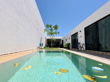 CASA VENTA MÉRIDA, UNA PLANTA, EQUIPADA, ALBERCA, 3 RECÁMARAS, HORIZONTE DZITYÁ.
