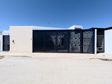 CASA VENTA MÉRIDA, UNA PLANTA, EQUIPADA, ALBERCA, 3 RECÁMARAS, HORIZONTE DZITYÁ.