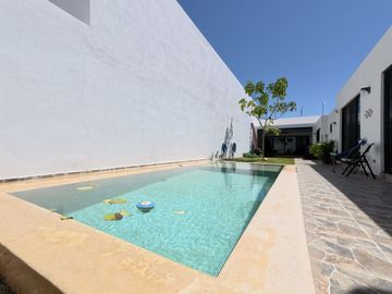 CASA VENTA MÉRIDA, UNA PLANTA, EQUIPADA, ALBERCA, 3 RECÁMARAS, HORIZONTE DZITYÁ.