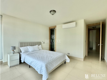 VENDO APARTAMENTO DE PLAYA  PH BAHIA PLAYA SERENA (2) P