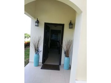 SEA CONFIABLE VENDE HERMOSA CASA CON CASA DE HUESPEDES