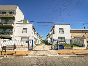 VENTA DE DUPLEX 2 DORMITORIOS SEMICENTRICO