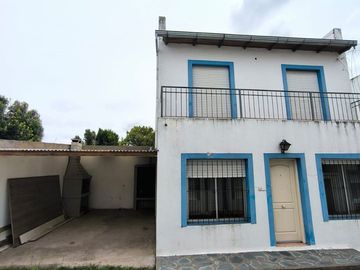 VENTA DE DUPLEX 2 DORMITORIOS SEMICENTRICO