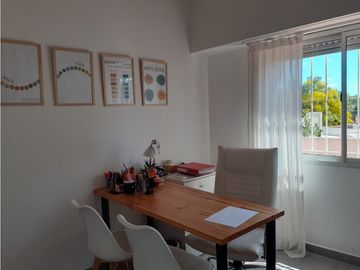 DEPOSITO / LOCAL VENTA CON VIVIENDA/OFICINA LOMAS DE SAN ISIDRO