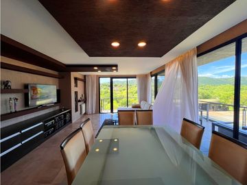 VENTA CASA DE CATEGORA EN CARLOS PAZ, ALTOS DE CARLOS PAZ