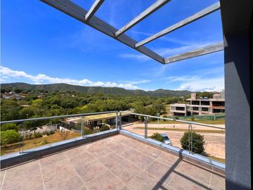 VENTA CASA DE CATEGORA EN CARLOS PAZ, ALTOS DE CARLOS PAZ