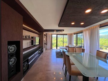 VENTA CASA DE CATEGORA EN CARLOS PAZ, ALTOS DE CARLOS PAZ