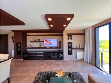 VENTA CASA DE CATEGORA EN CARLOS PAZ, ALTOS DE CARLOS PAZ