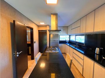 VENTA CASA DE CATEGORA EN CARLOS PAZ, ALTOS DE CARLOS PAZ