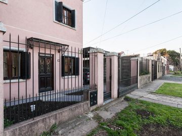 Casa VENTA Burzaco APTO CREDITO parque y piscina