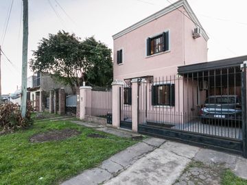Casa VENTA Burzaco APTO CREDITO parque y piscina