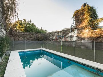Casa VENTA Burzaco APTO CREDITO parque y piscina
