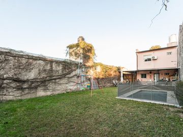 Casa VENTA Burzaco APTO CREDITO parque y piscina