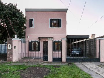 Casa VENTA Burzaco APTO CREDITO parque y piscina