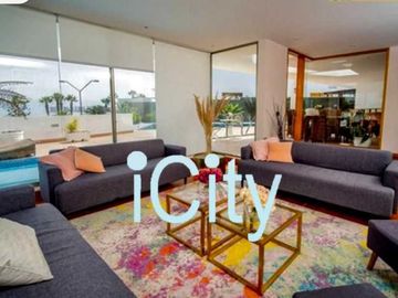 Casa en venta en IQUIQUE