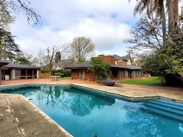 Venta Casa 5 amb jardin piscina Lomas San Isidro
