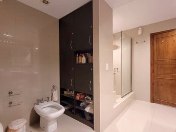Venta Casa 5 amb jardin piscina Lomas San Isidro