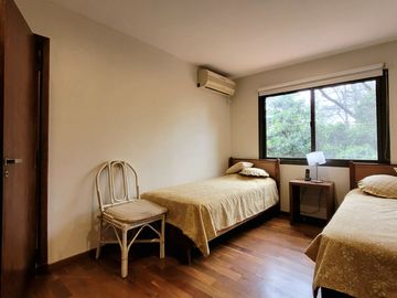 Venta Casa 5 amb jardin piscina Lomas San Isidro