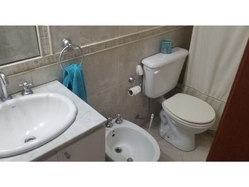 VENTA CASA 5 ambientes c/parque Florencio Varela