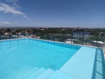 VENTA TRIPLEX VILLA CARLOS PAZ AMOBLADO