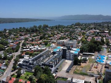 VENTA TRIPLEX VILLA CARLOS PAZ AMOBLADO