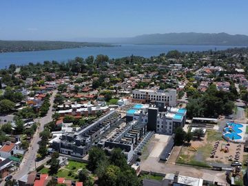 VENTA TRIPLEX VILLA CARLOS PAZ AMOBLADO
