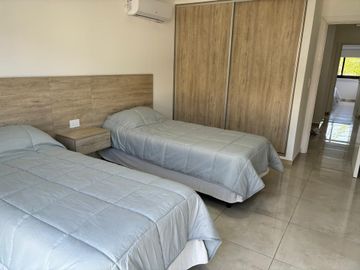 VENTA TRIPLEX VILLA CARLOS PAZ AMOBLADO