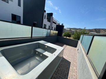VENTA TRIPLEX VILLA CARLOS PAZ AMOBLADO