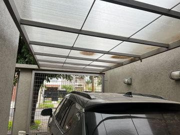 VENTA PH 5AMB EXELENTE COCHERA PATIO CASTELAR NTE