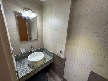 VENTA DEPARTAMENTO 2 AMBIENTES CON COCHERA WILDE