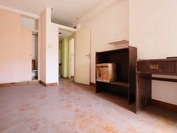 CASA EN VENTA CON PATIO TERRAZA COCHERA SAN JUSTO