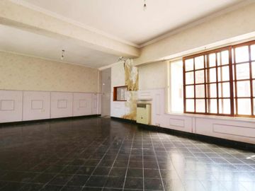 CASA EN VENTA CON PATIO TERRAZA COCHERA SAN JUSTO