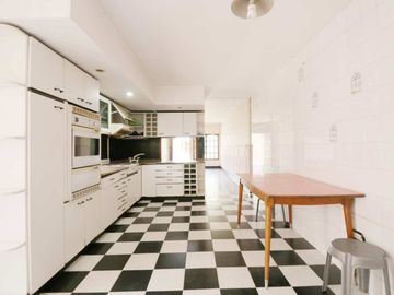 CASA EN VENTA CON PATIO TERRAZA COCHERA SAN JUSTO