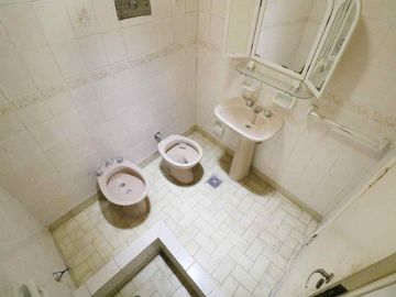 CASA EN VENTA CON PATIO TERRAZA COCHERA SAN JUSTO