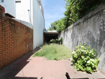 CASA EN VENTA CON PATIO TERRAZA COCHERA SAN JUSTO