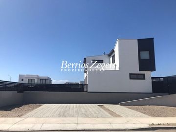 Casa en Venta en Condominio Serena Golf