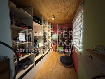 Casa en Venta en Casa Esquina Avenida Francia 216m2 Terreno