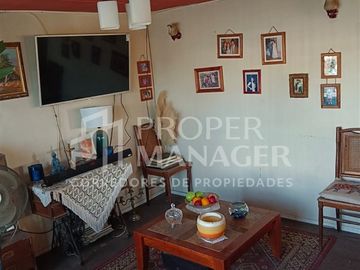 Casa en Venta en Casa Esquina Avenida Francia 216m2 Terreno