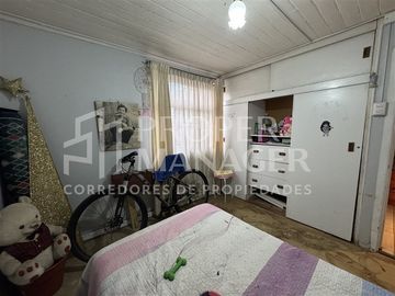 Casa en Venta en Casa Esquina Avenida Francia 216m2 Terreno