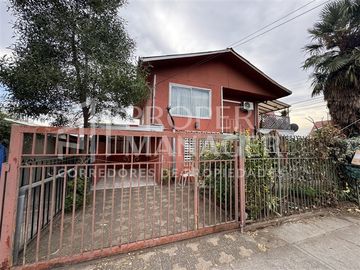 Casa en Venta en Casa Esquina Avenida Francia 216m2 Terreno