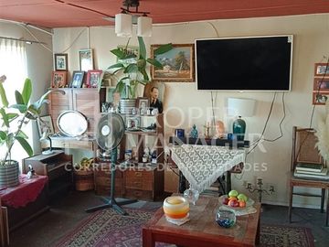 Casa en Venta en Casa Esquina Avenida Francia 216m2 Terreno